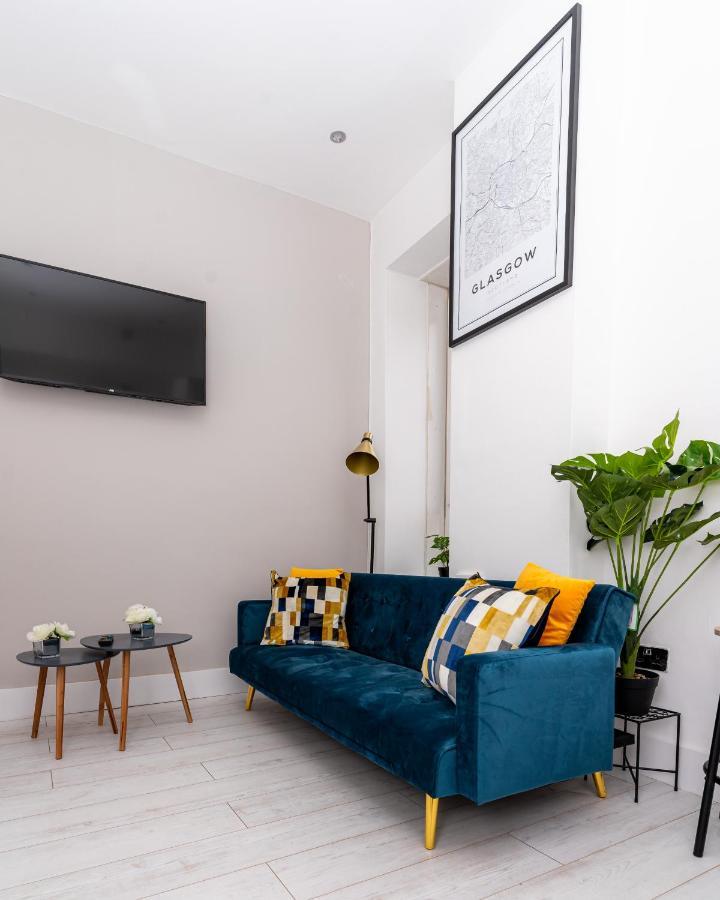 Cheerful 2 Bedroom Homely Apartment, Sleeps 6 Guest Comfy, 3X Double Bed, Parking, Free Wifi, Suitable For Business, Leisure Guest,Glasgow, Glasgow West End, Near City Centre Экстерьер фото